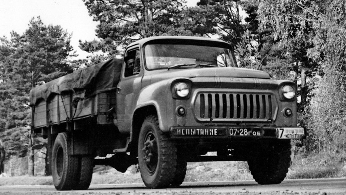 Грузовик ГАЗ 53 на испытаниях
