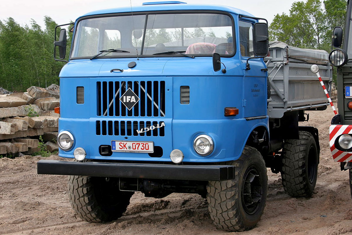 Полноприводный грузовой автомобиль IFA W 50LA