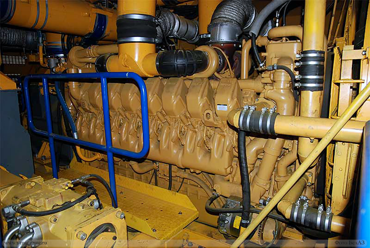 Фото одного из двигателей БелАЗа