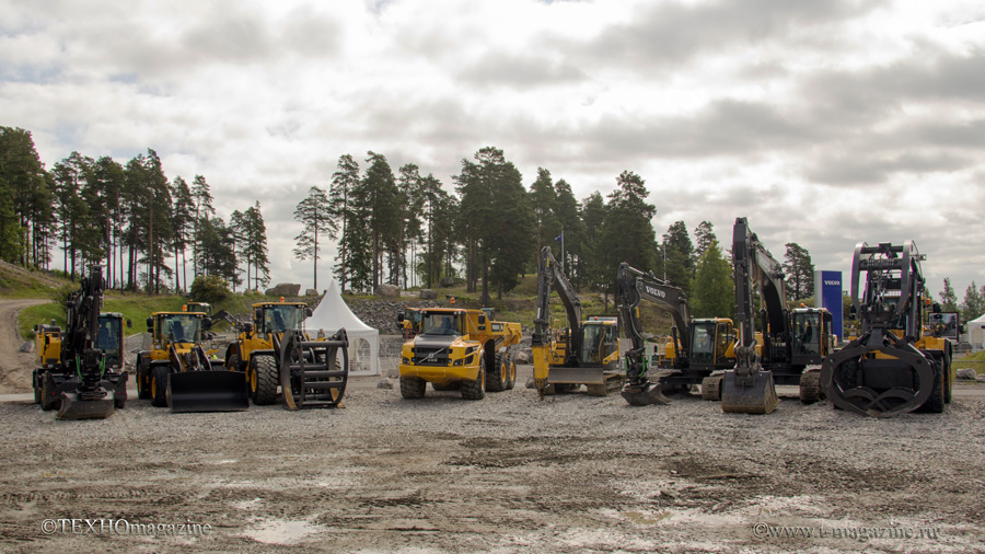 Техника Volvo CE в ожидании показа