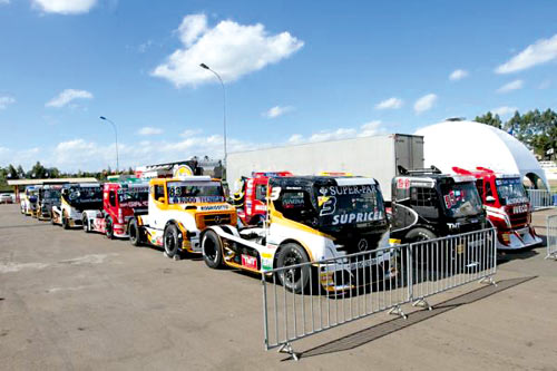 Жаркое начало сезона: Первый этап Formula Truck 2012