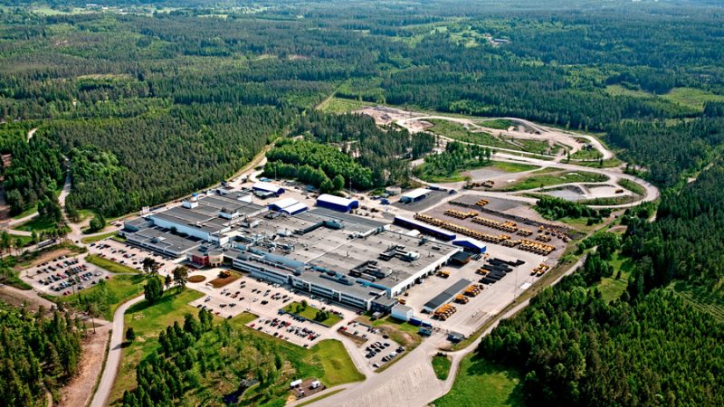 Как производят сочленённые самосвалы, экскурсия на завод Volvo CE в Браасе