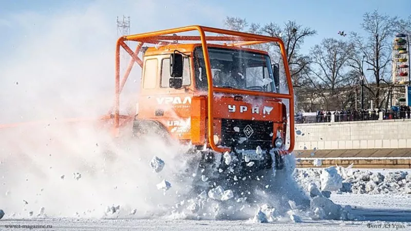 Заводская команда АЗ УРАЛ успешно стартовала в соревнованиях грузовиков